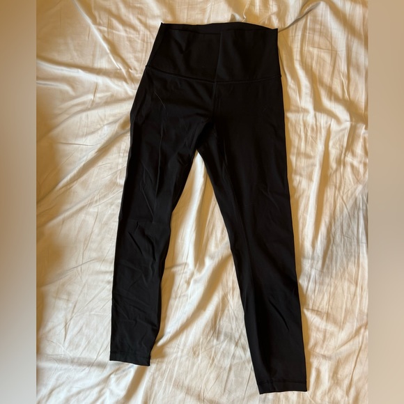 Lululemon Wunder Under Leggings - Picture 3 of 4